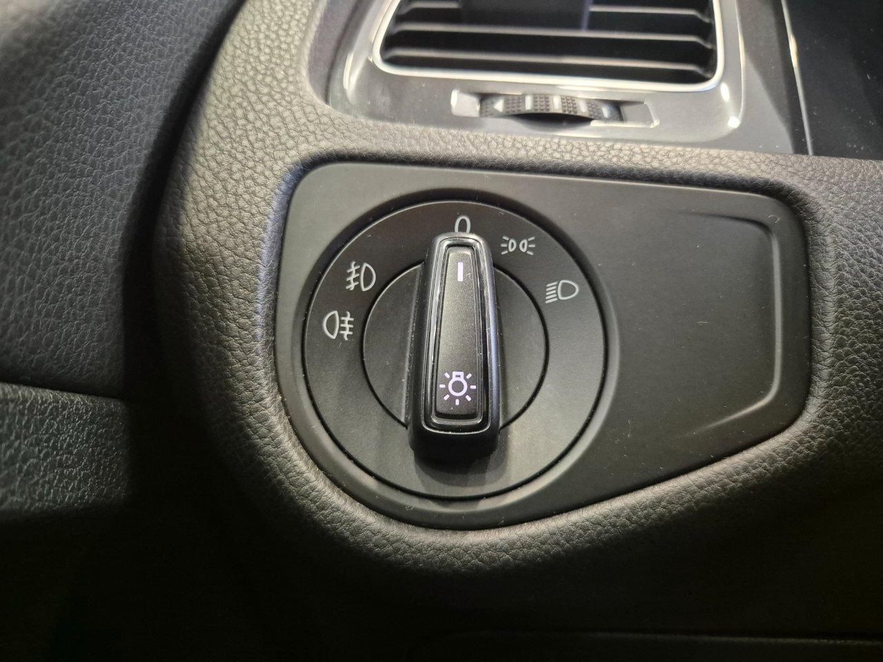 Volkswagen Golf Variant 1.6 tdi Business 115cv - NEOPATENTATI - Carplay
