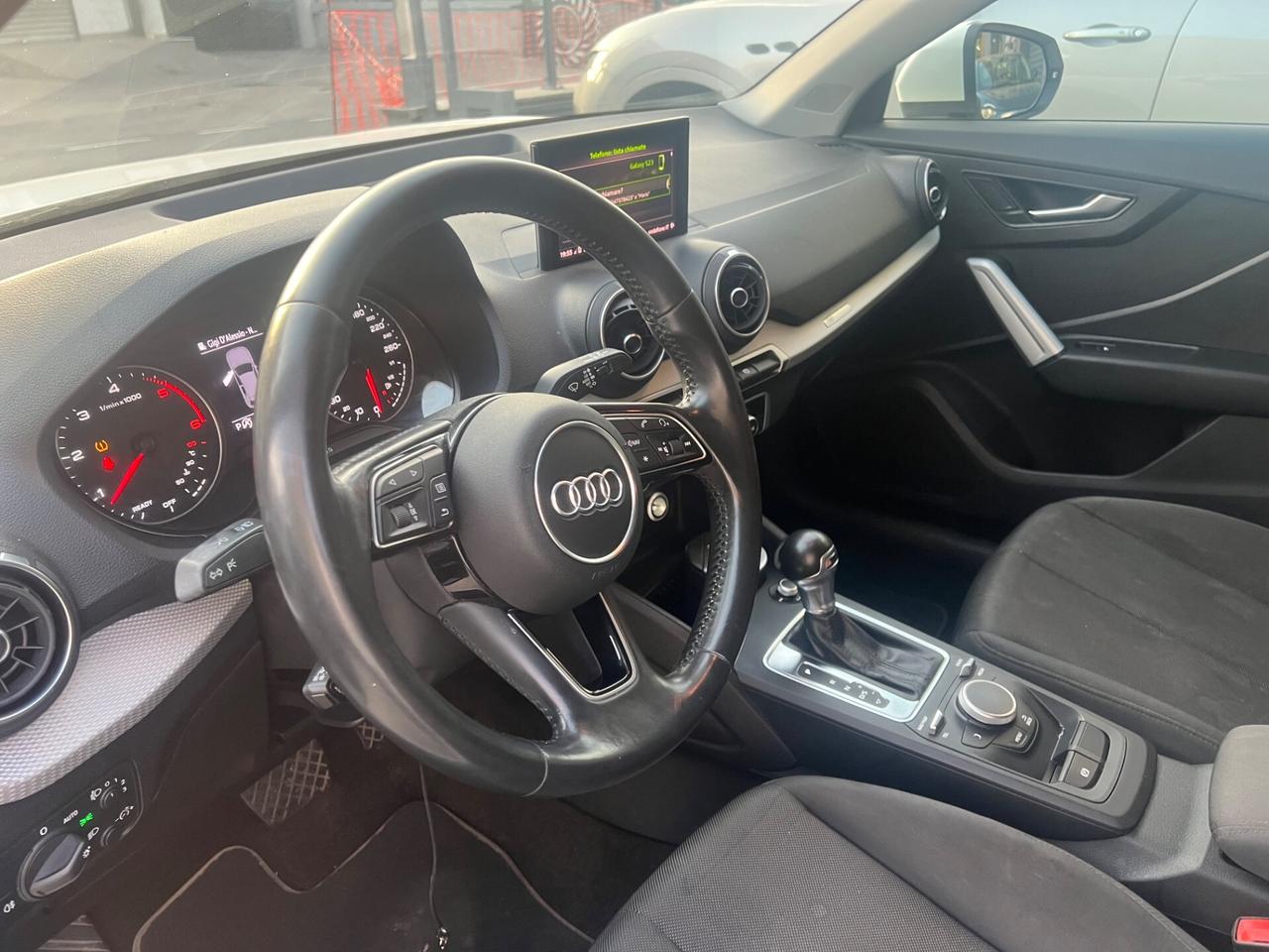 Audi Q2 30 TDI S tronic Business Design