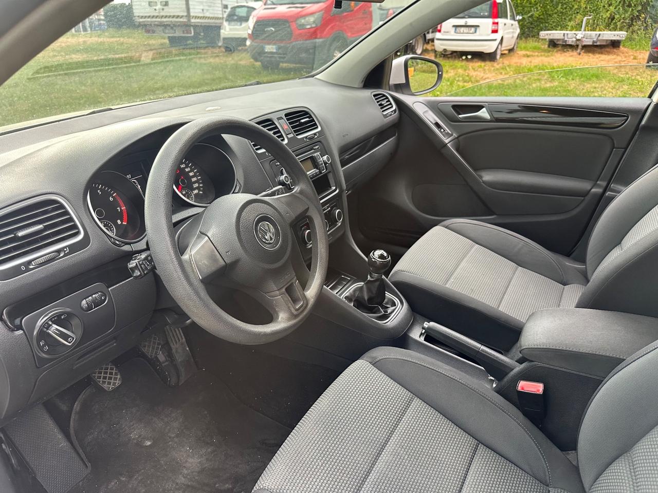 Volkswagen Golf 1.6 5p. Trendline BiFuel