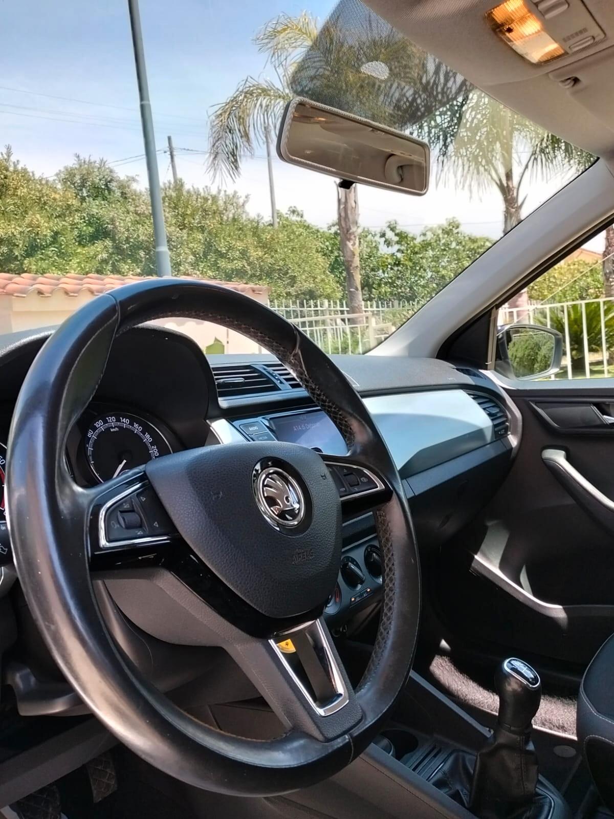 Skoda Fabia 1.0 MPI 75 CV Design Edition