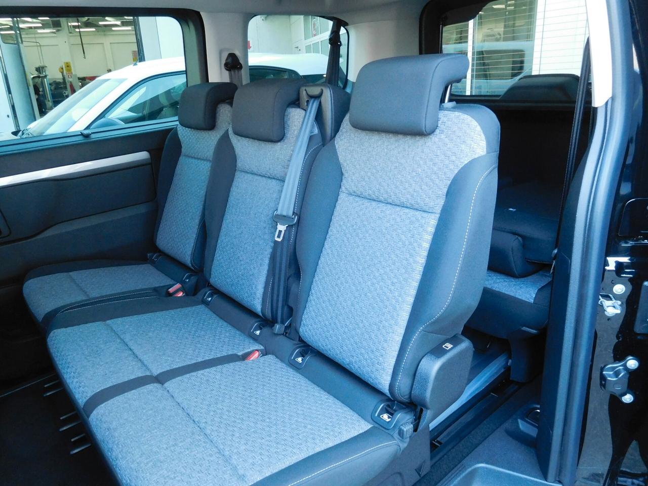 Peugeot Traveller 2.2 BlueHDi 180cv S&S EAT8 Standard Business
