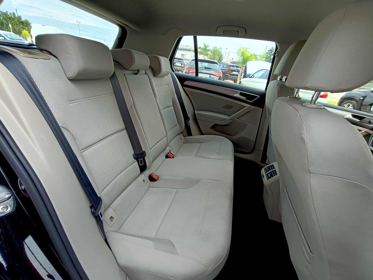 Volkswagen Golf Business 1.6 TDI 5p. Highline BlueMotion Technology - 2015