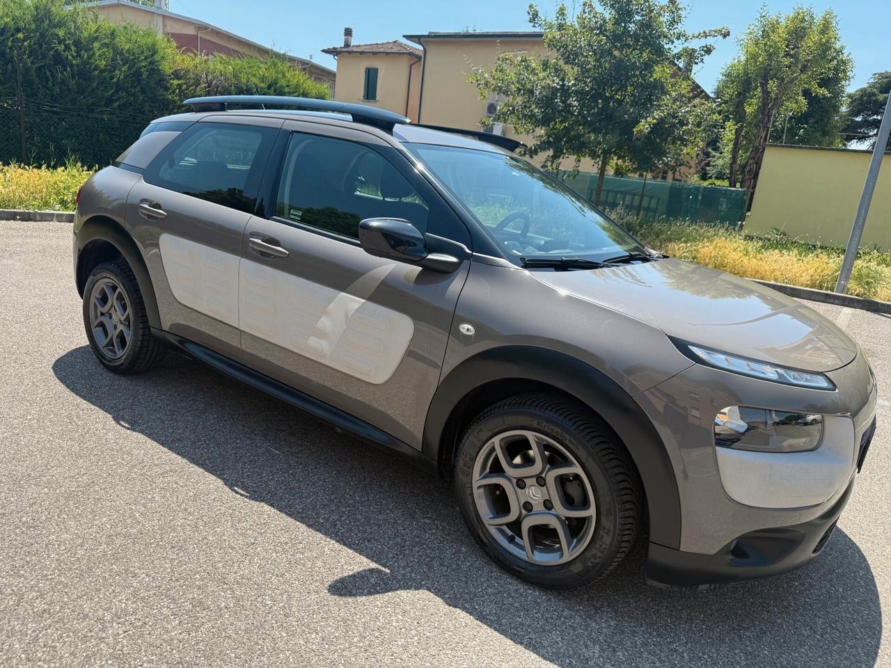Citroen C4 Cactus 1.6 - NEOPATENTATI - 12 MESI DI GARANZIA -