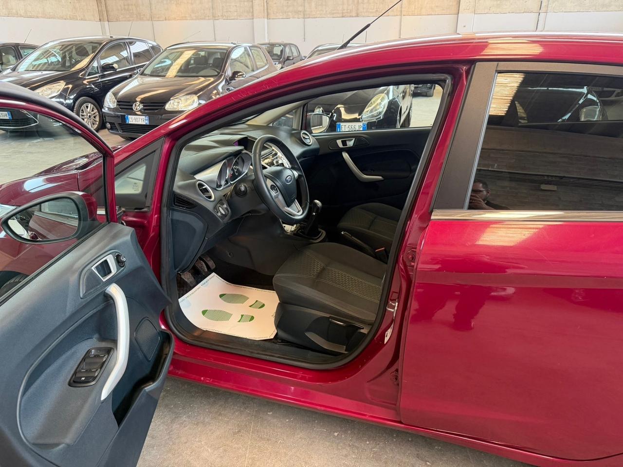 Ford Fiesta 1.4 16V 5p. Bz.- GPL Titanium Bs.