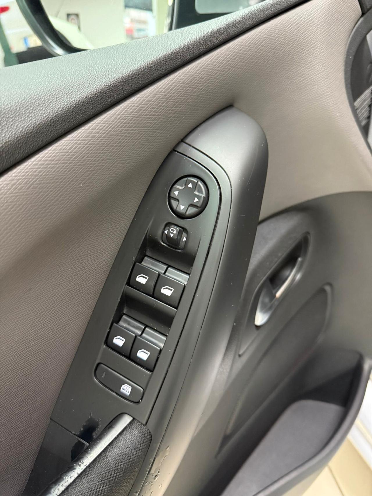 Citroen Grand C4 Picasso BlueHDi 120 S&S EAT6 Exclusive