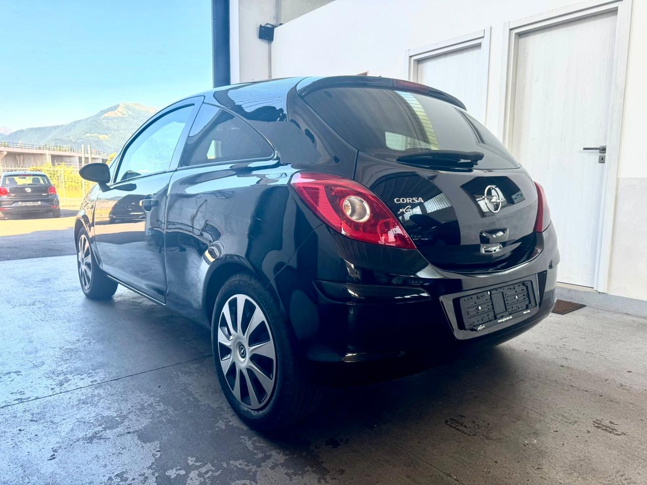 Opel Corsa 1.2 OK Neopatentati.