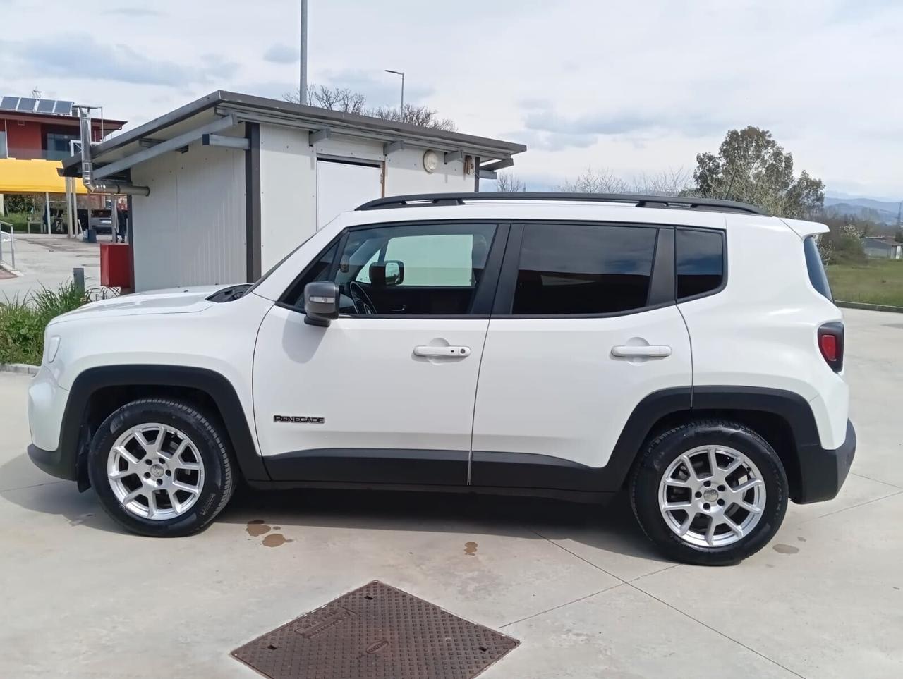 Jeep Renegade 1.6 Mjt 120 CV Limited 77000 km unipro come nuova.