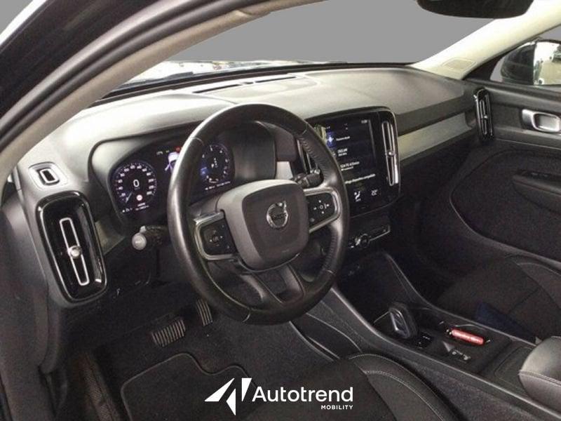 Volvo XC40 D3 150 CV AWD Automatica NAVI LED Business Plus