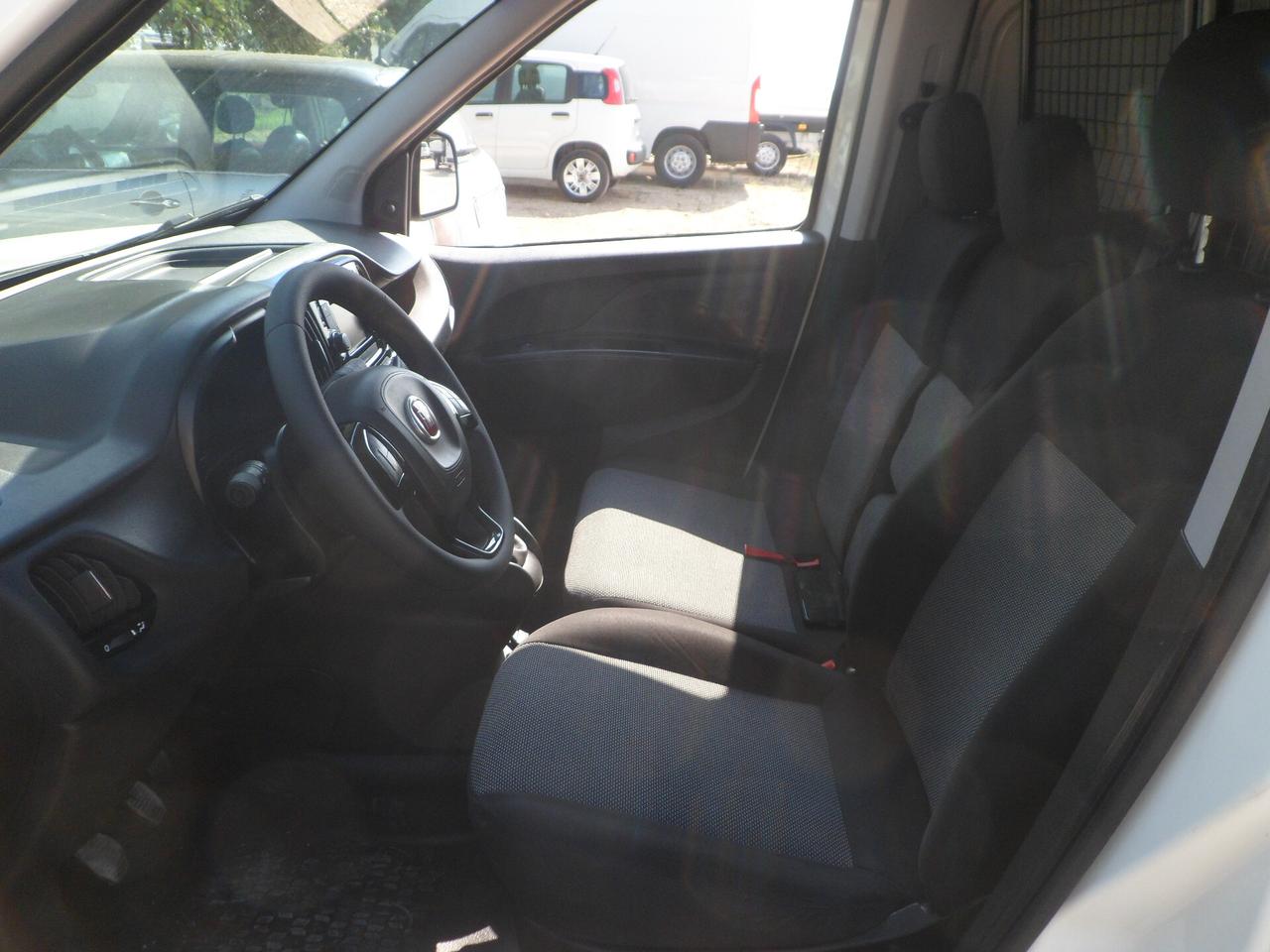 Fiat Doblo furgone maxi-alto xl 3 posti
