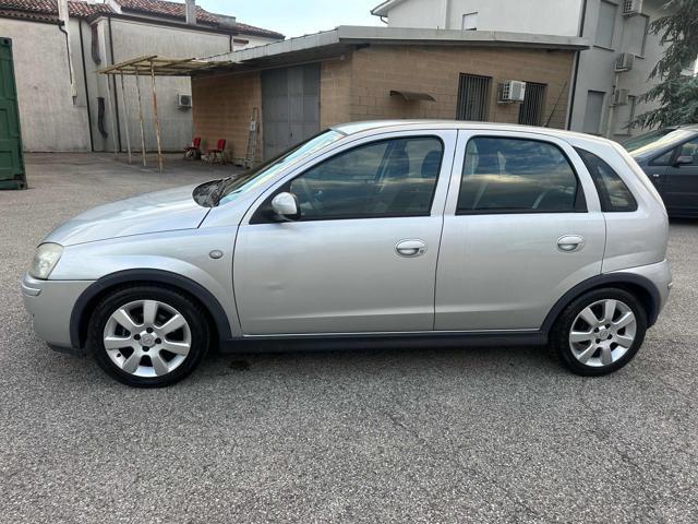 OPEL Corsa 134,642km 1.0i 12V 5p Club senza lavoro da fare