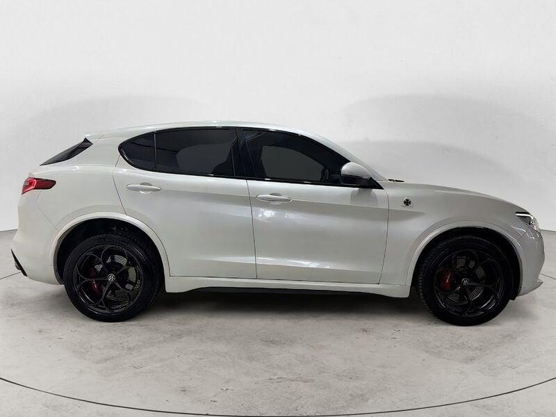 Alfa Romeo Stelvio Stelvio 2.9 Bi-Turbo V6 510 CV AT8 Quadrifoglio