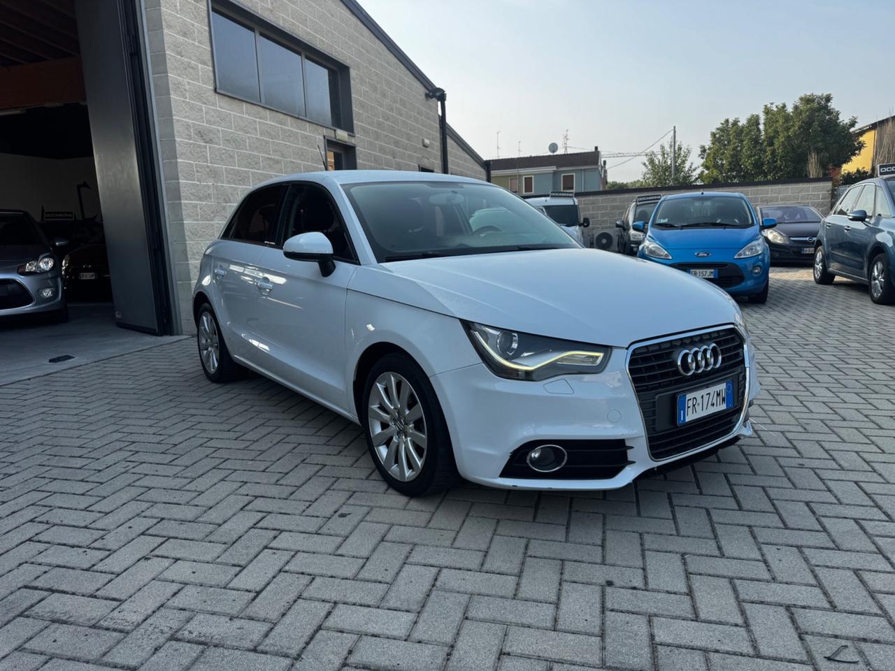 Audi A1 1.6 TDI S tronic Admired