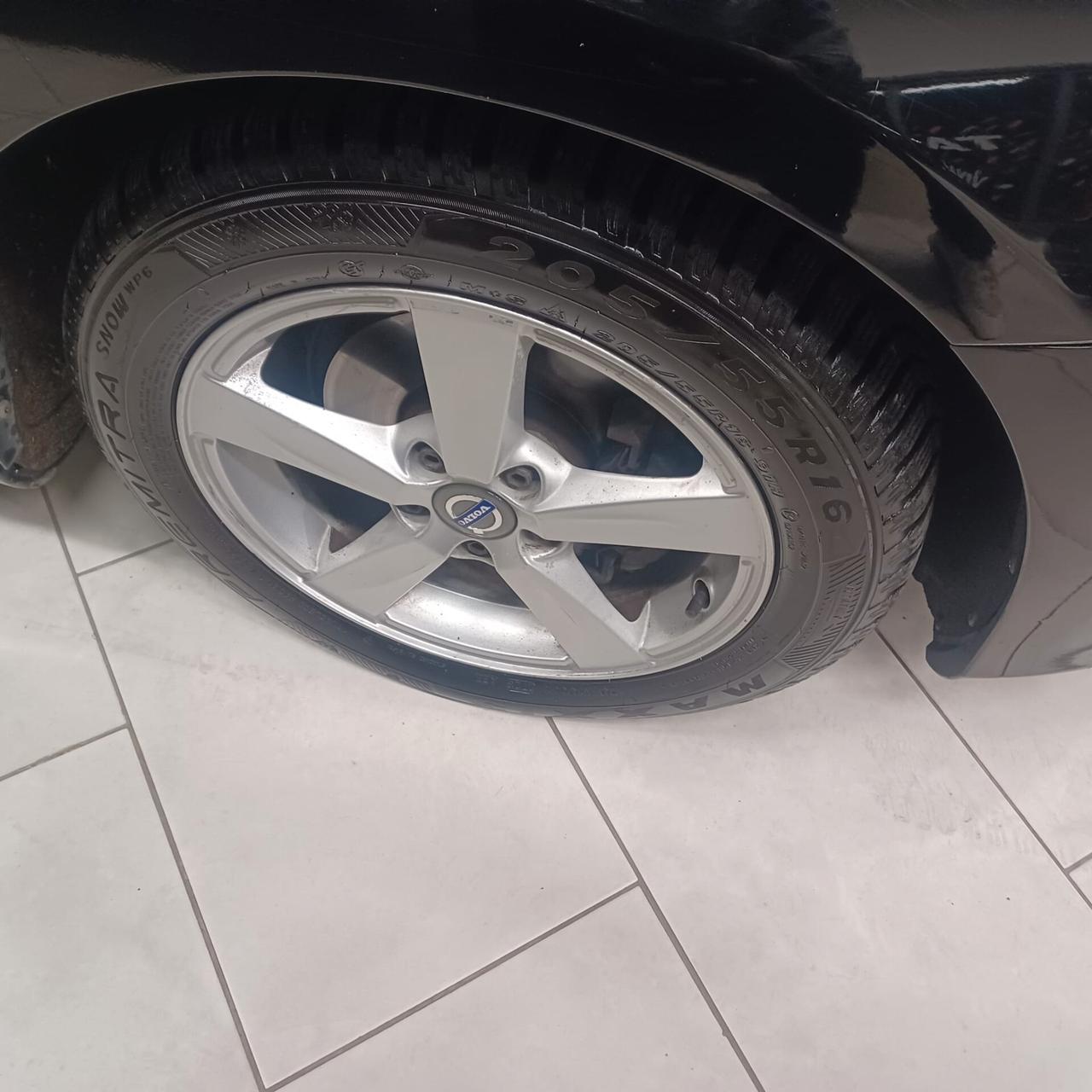 MOTORE E CAMBIO SOSTITUITI VOLVO V40 1.6 TDI NEOPAT