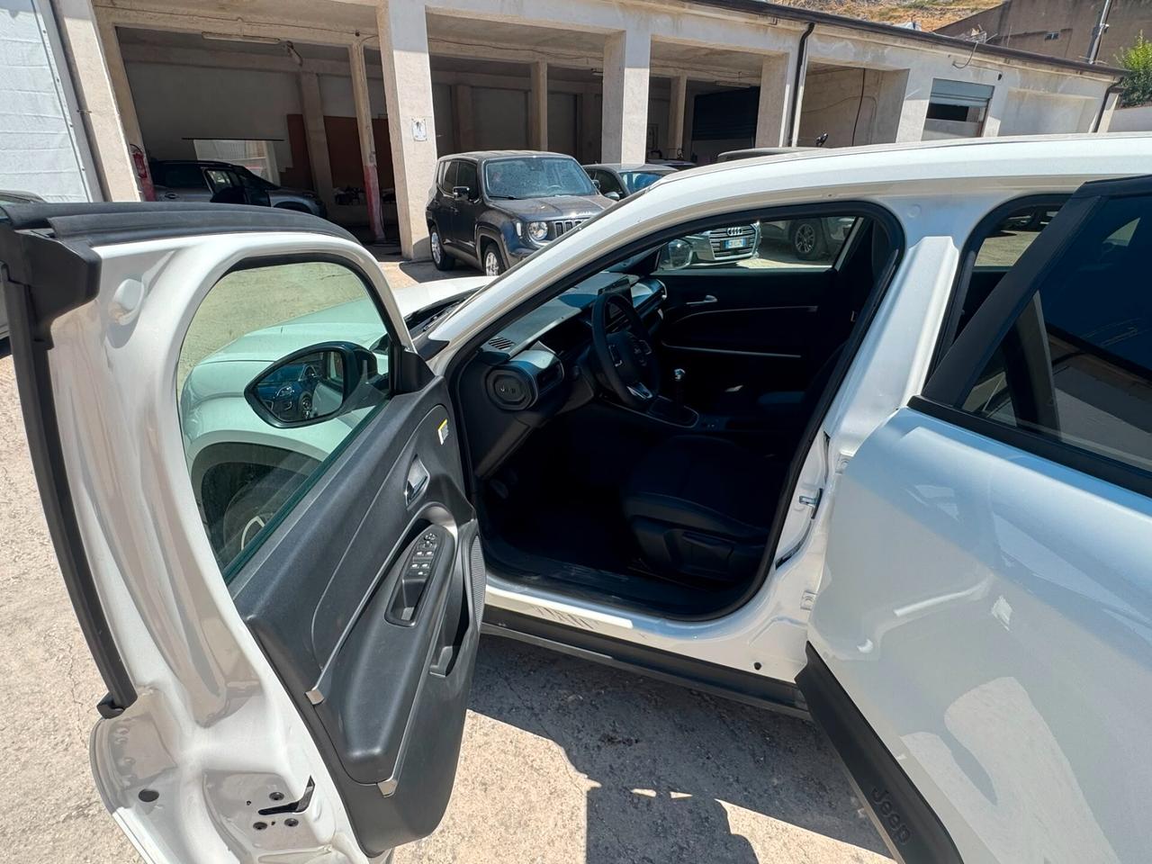Jeep Avenger 1.2 Turbo 100 CV Summit