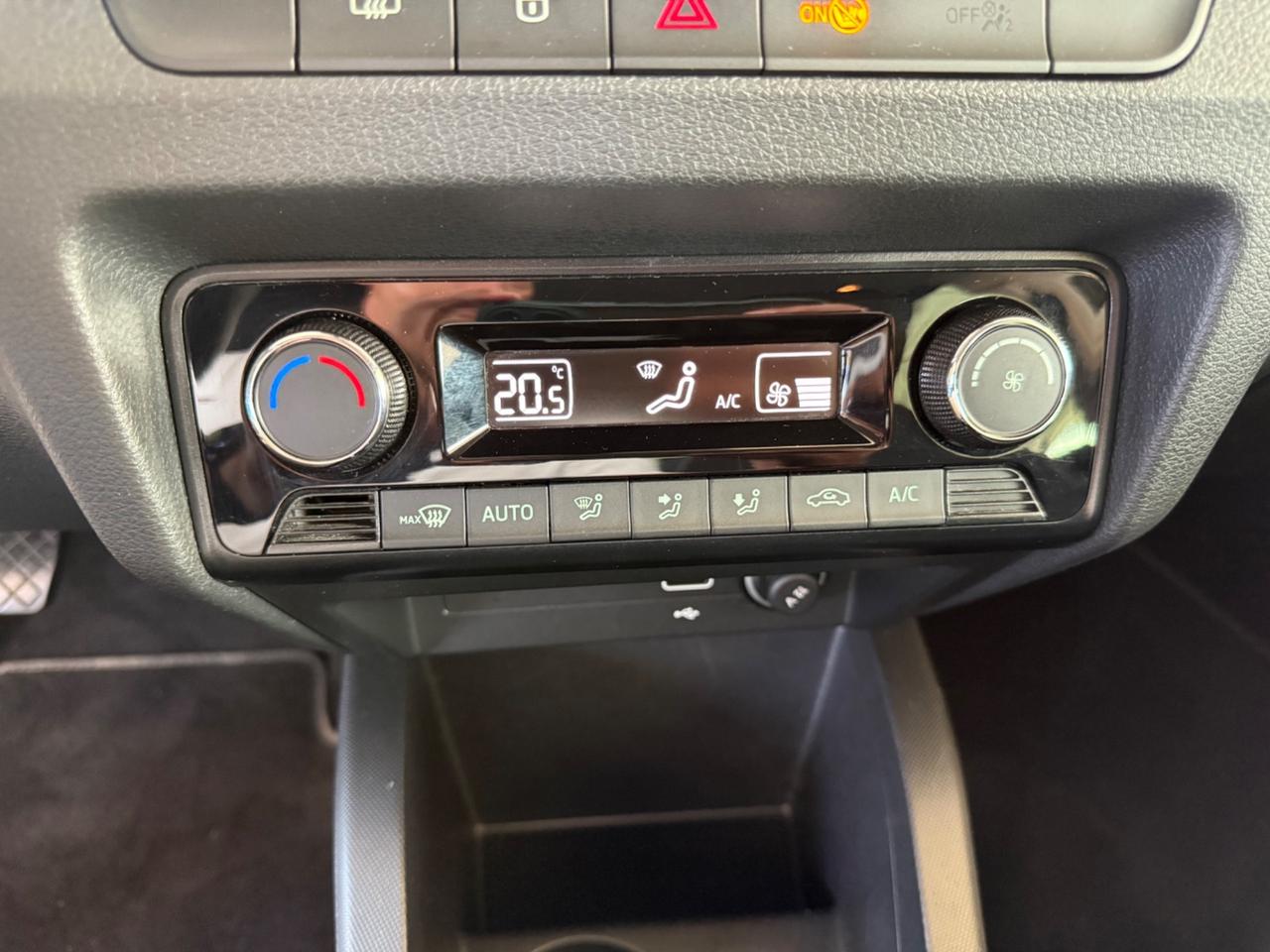 Skoda Fabia 1.0 TSI Twin Color Nero
