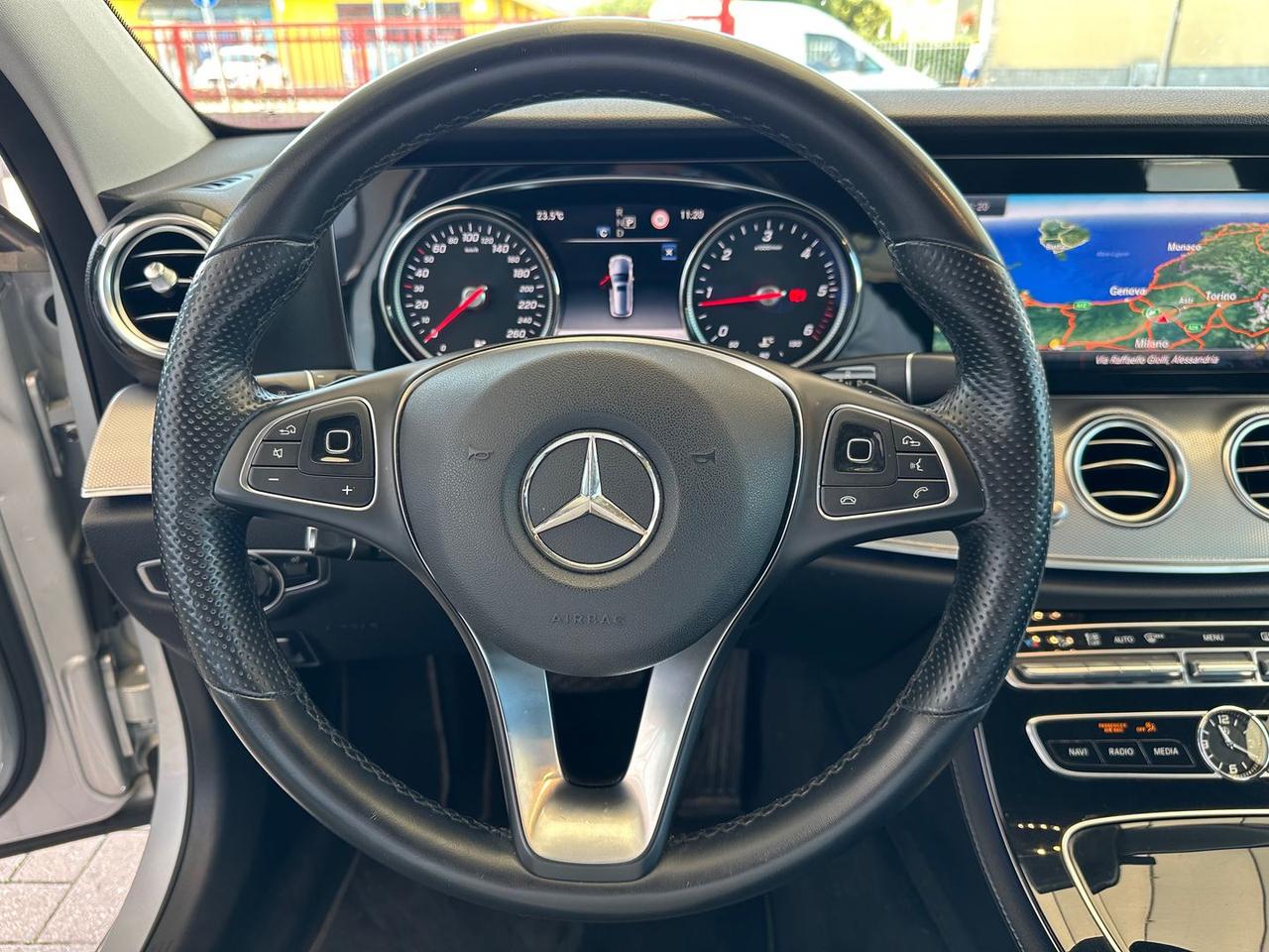Mercedes-Benz E 220 Business Sport E 220 D #6728