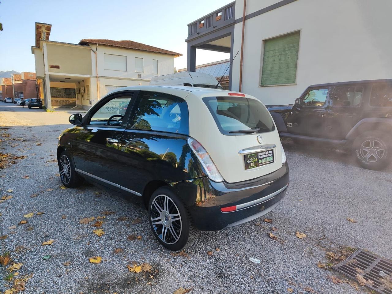 Lancia Ypsilon 1.2 Benzina Elle Bicolore - 2012