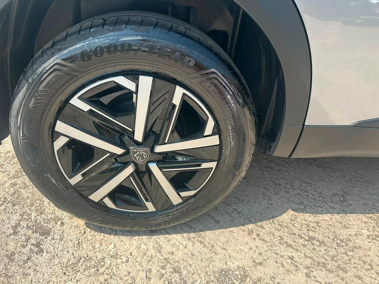 Peugeot 2008 PureTech 100 S&S Style
