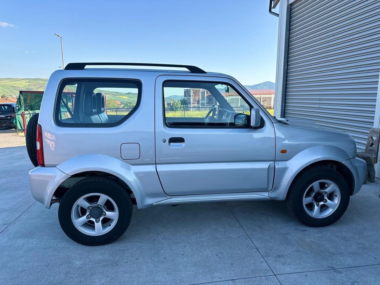 Suzuki Jimny 1.5 DDiS cat 4WD JLX Più