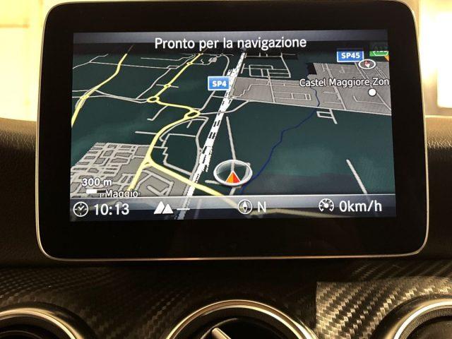 MERCEDES-BENZ A 200 d Automatic 4Matic Premium