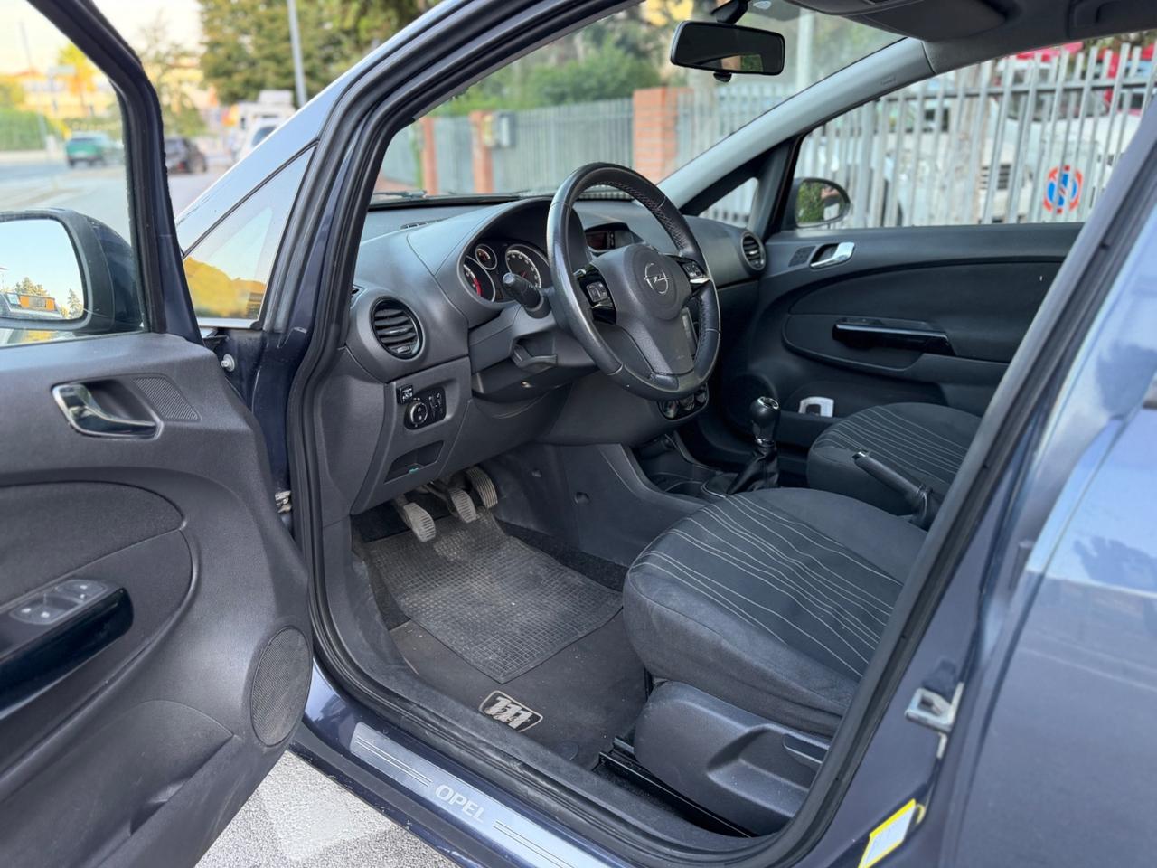 Opel Corsa 1.2 80CV 5 porte GPL-TECH Edition