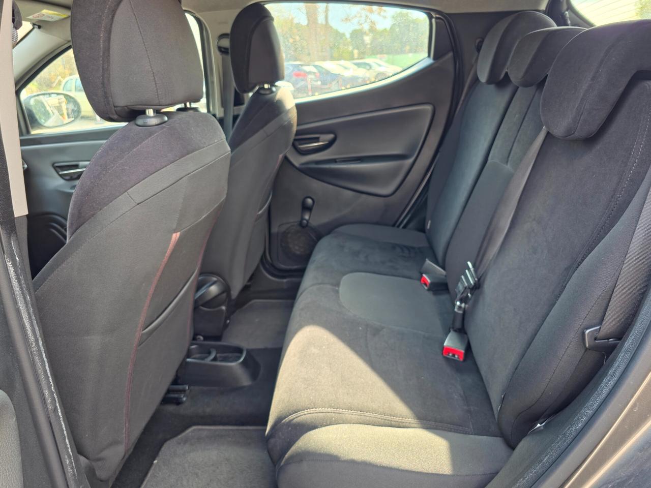 Lancia Ypsilon 1.2 69 CV 5 porte Elle 2015-E6 Manuale NEO