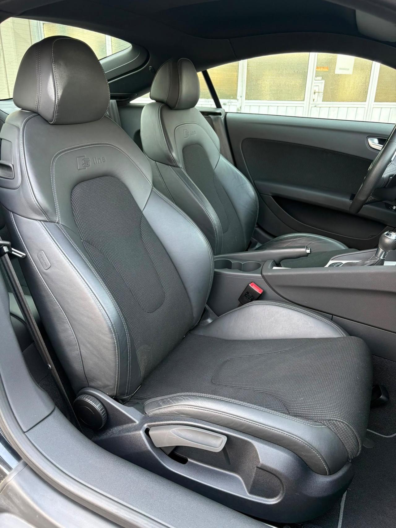 Audi TT Coupé 2.0 TFSI quattro S tronic line