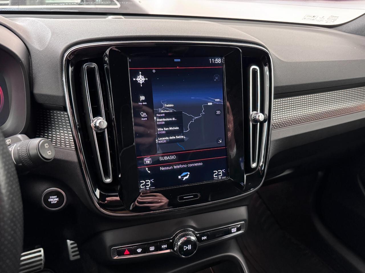 VOLVO XC40 2.0D 190cv GEARTRONIC 4WD R-DESIGN