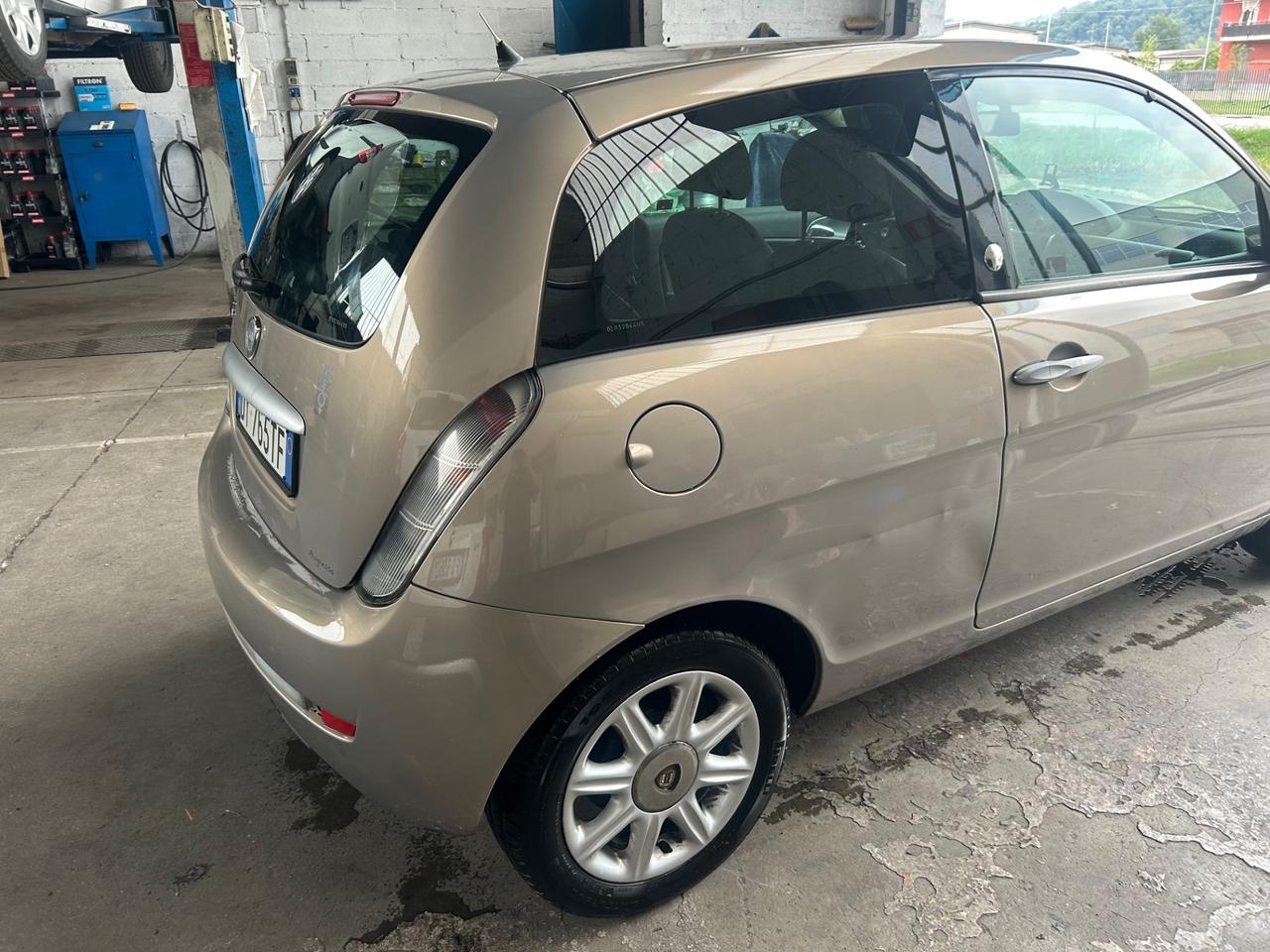 Lancia Ypsilon 1.4 Oro Ecochic GPL