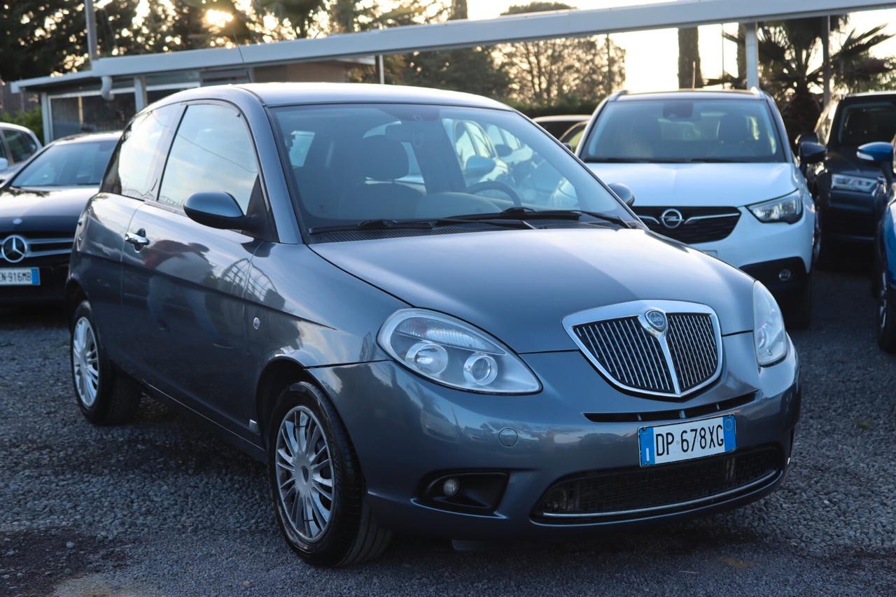 Lancia Ypsilon 1.2 Modamilano