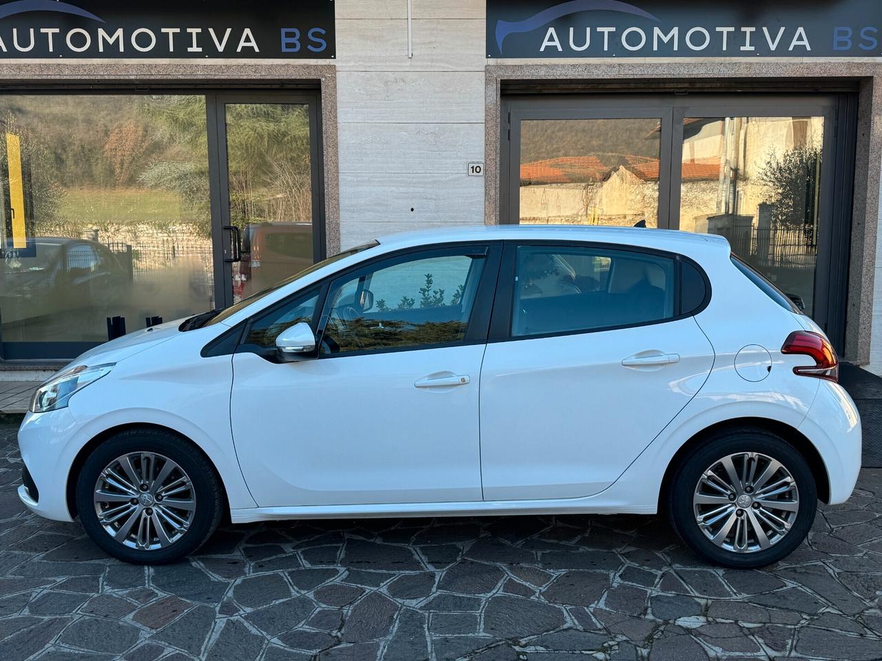 Peugeot 208 PureTech 82 5p. GPL Active