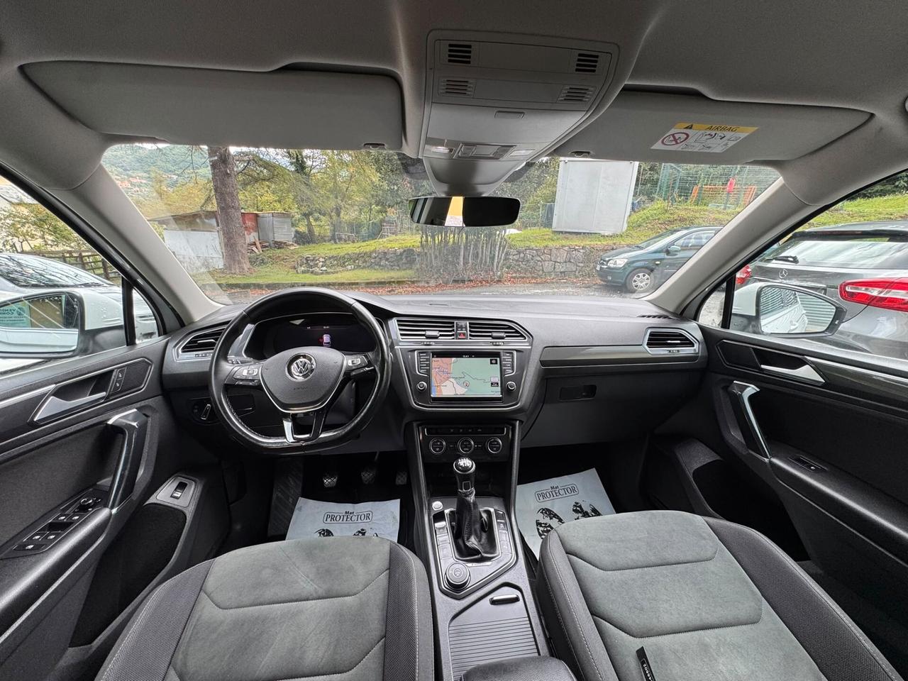 Volkswagen Tiguan 2.0 TDI SCR 4MOTION Business BlueMotion Technology GARANZIA 1 ANNO