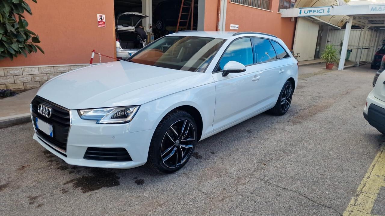Audi A4 Avant 2.0 TDI 150 CV ultra S tronic Business