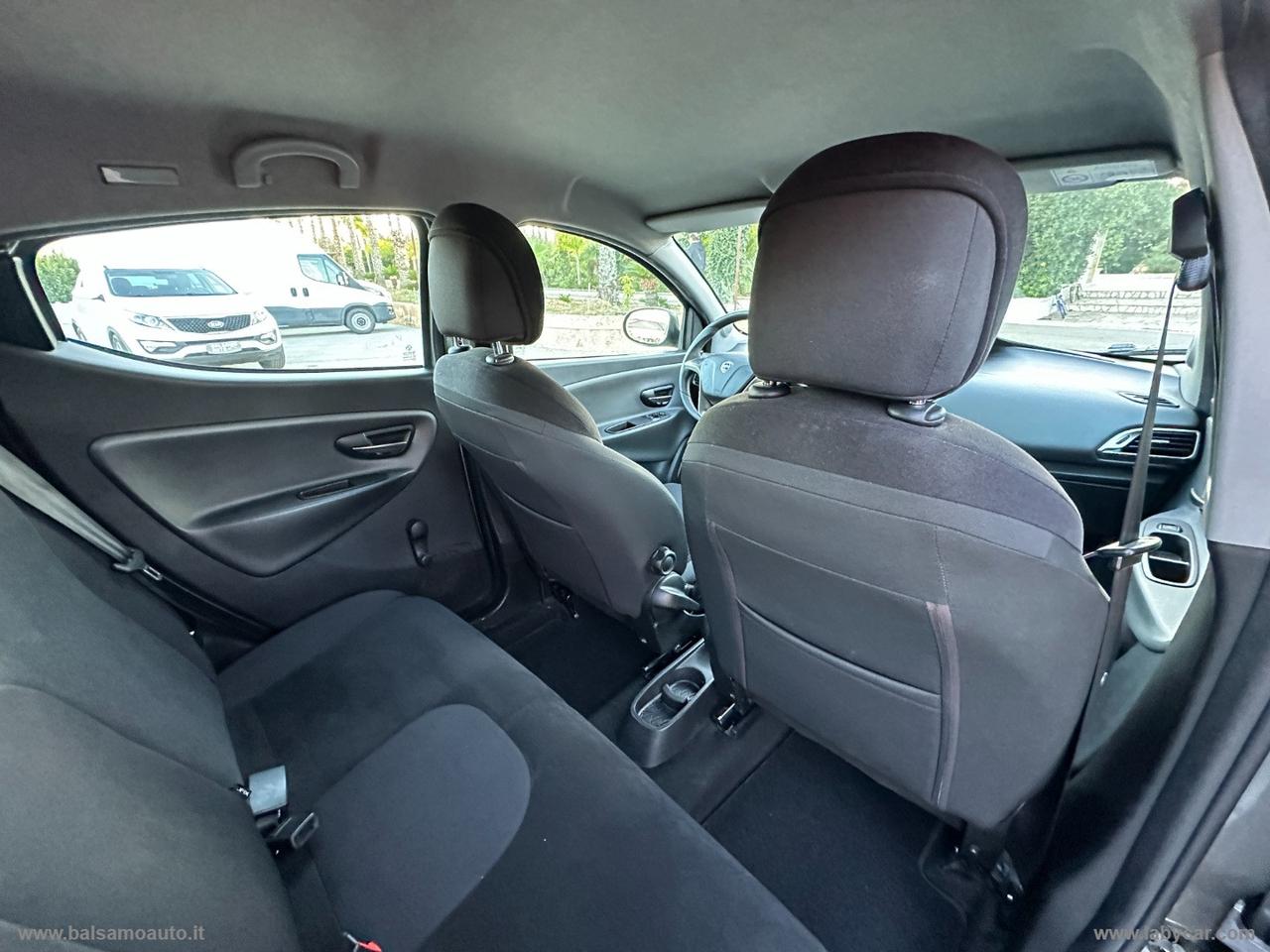 LANCIA Ypsilon 1.2 69 CV 5p. Gold