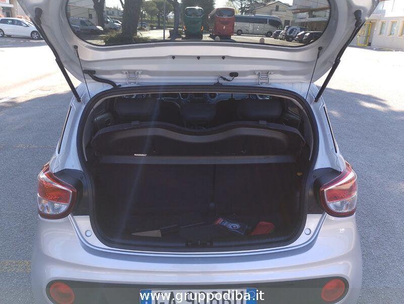 Hyundai i10 II 2017 Benzina 1.0 Tech econext Gpl my19