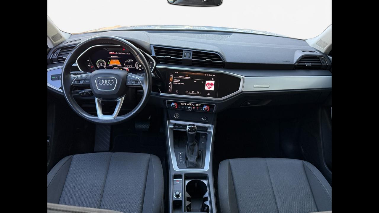 AUDI Q3 II 2018 - Q3 45 1.4 tfsi e Business s-tronic