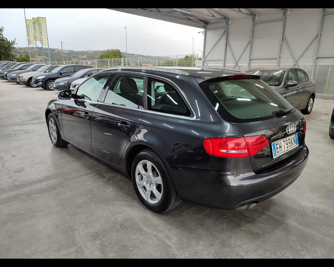 AUDI A4 4ª serie - A4 Avant 2.0 TDI 120 CV Ambiente