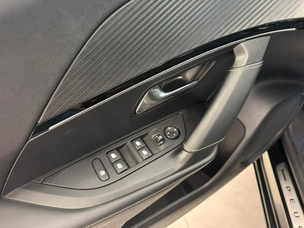 Peugeot 2008 1.5 bluehdi GT Pack s&s 130cv eat8