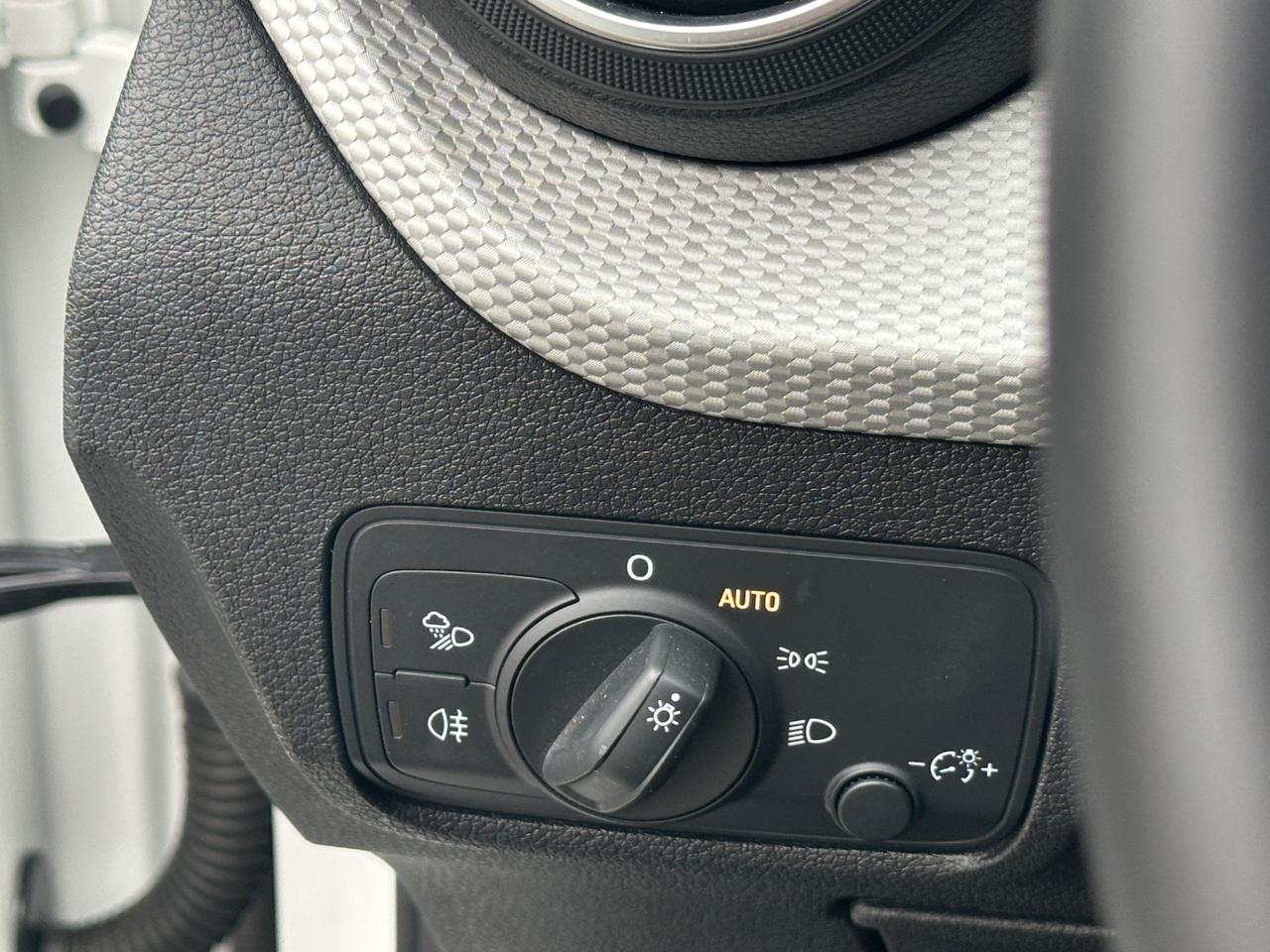Audi Q2 35 TDI quattro S tronic Admired