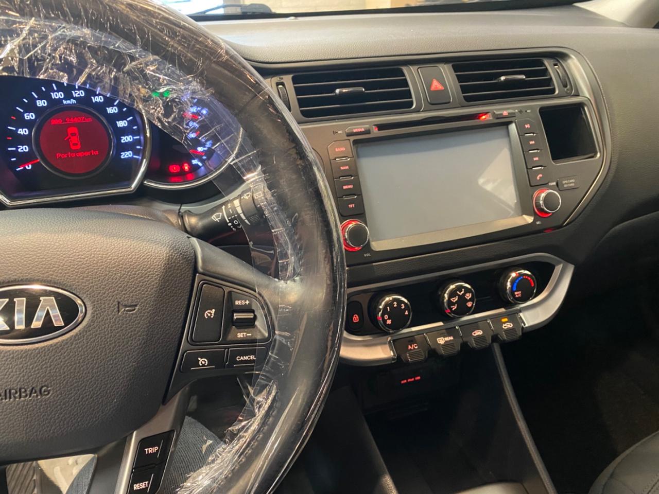 Kia Rio 1.1 CRDi 5p. Cool