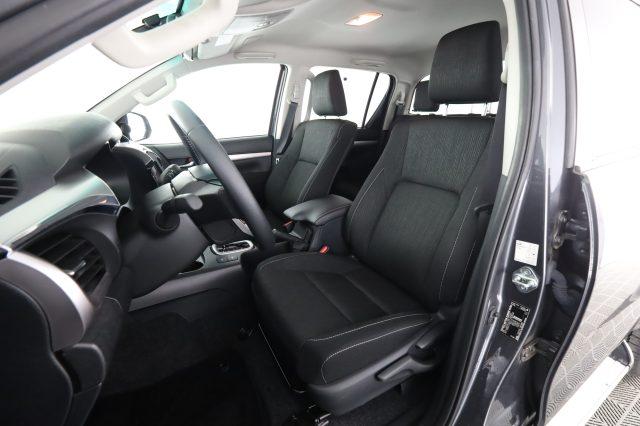 TOYOTA Hilux Hilux 2.4 D-4D A/T 4WD 4 porte Double Cab Lounge
