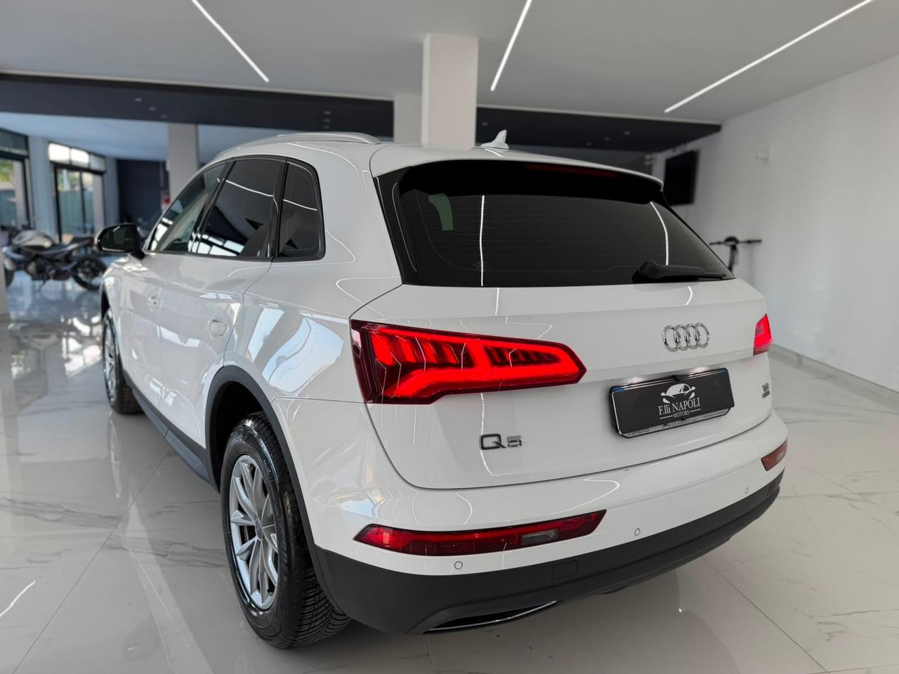 Audi Q5 2.0 TDI quattro S tronic Sport