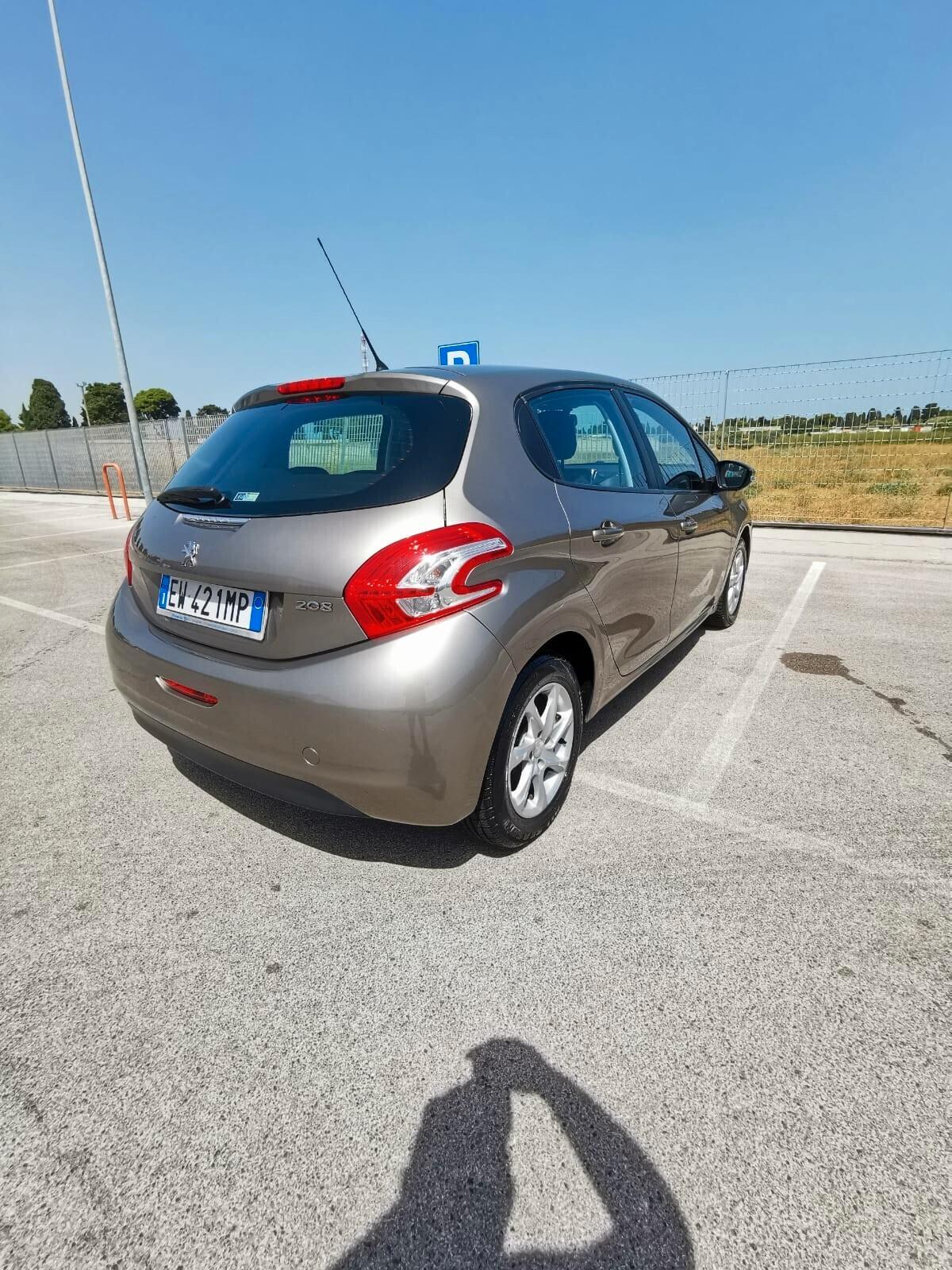 Peugeot 208 1.4 HDi 68 CV 5P. Active solo km.108000
