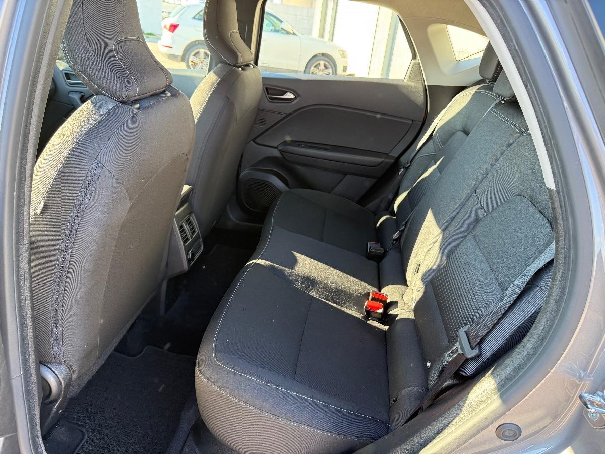 RENAULT - Captur - Blue dCi 8V 115 CV EDC Business