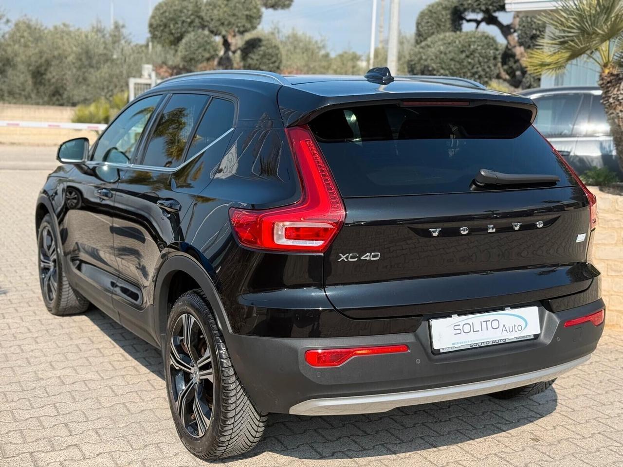 Volvo XC40 T4 Recharge Plug-in Hybrid 211cv Inscription Expression