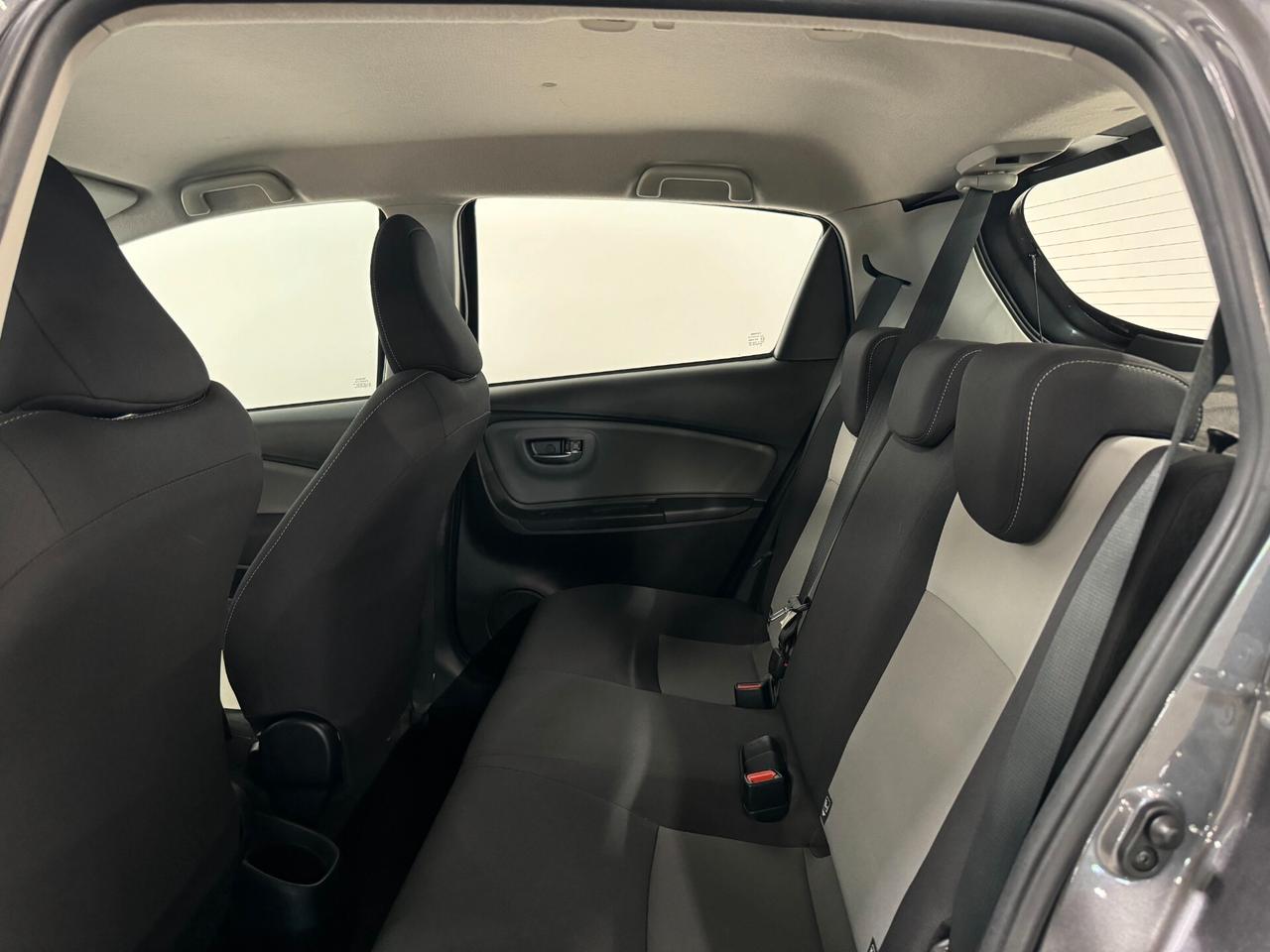 Toyota Yaris 1.0 5 porte Active
