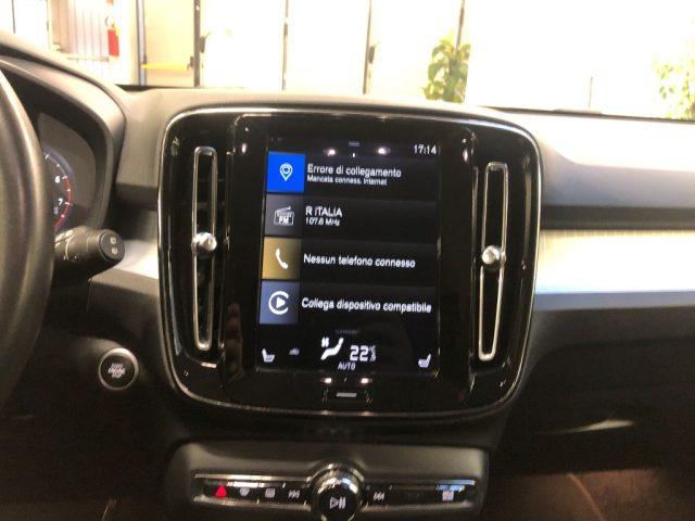 VOLVO XC40 T3 Geartronic Momentum