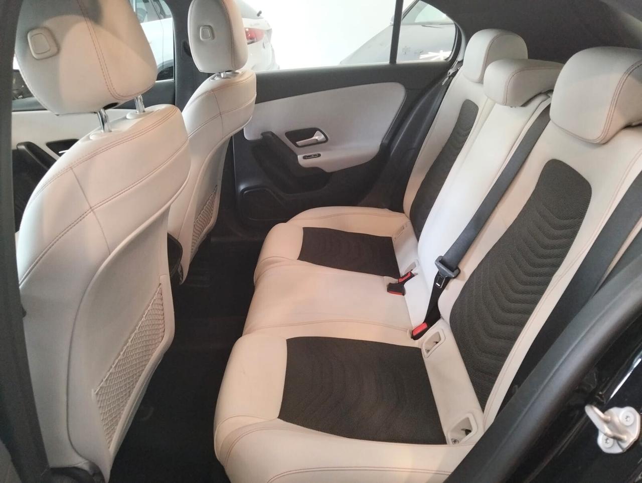 Mercedes-benz A 180 d Automatic Business Extra