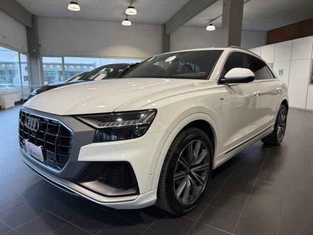 AUDI Q8 50 TDI 286 CV quattro tiptronic S Line TETTO - LED