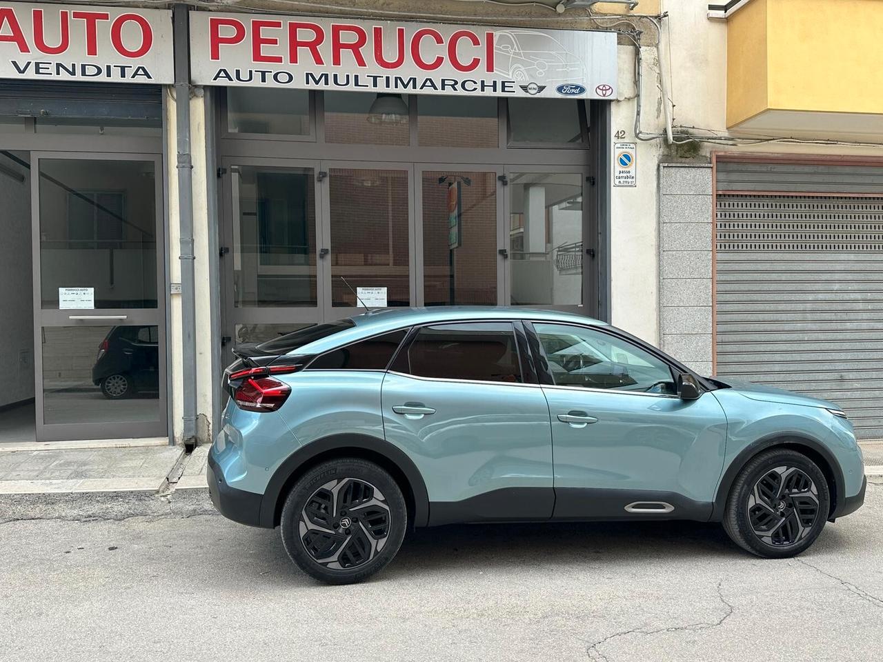 Citroen C4 BlueHDi 130CV EAT8 Shine